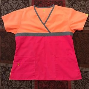 Wonder Wink Scrub Set